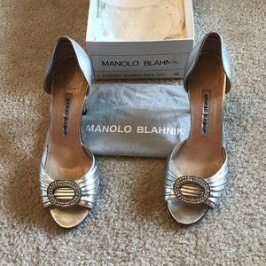 Manolo Blahnik Sedaraby 38 silver